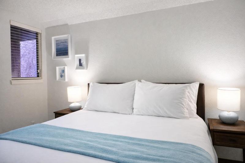 Extensive Cleaning Protocols * Award Winning Beds - image 14