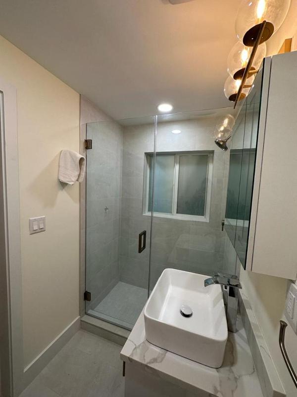 Green Island Inn - image 14