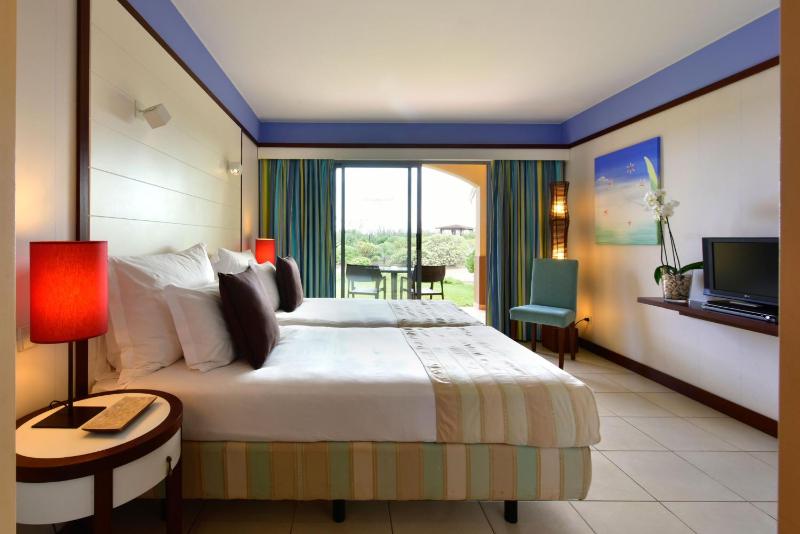 Classic Double Room image 2