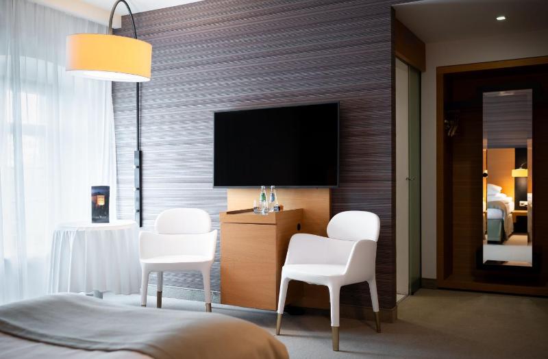 Hotel Bulwar - image 11