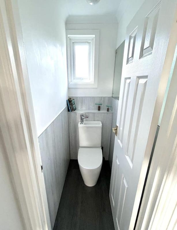 The Blue House - Godolphin - Large Spacious Home - image 12