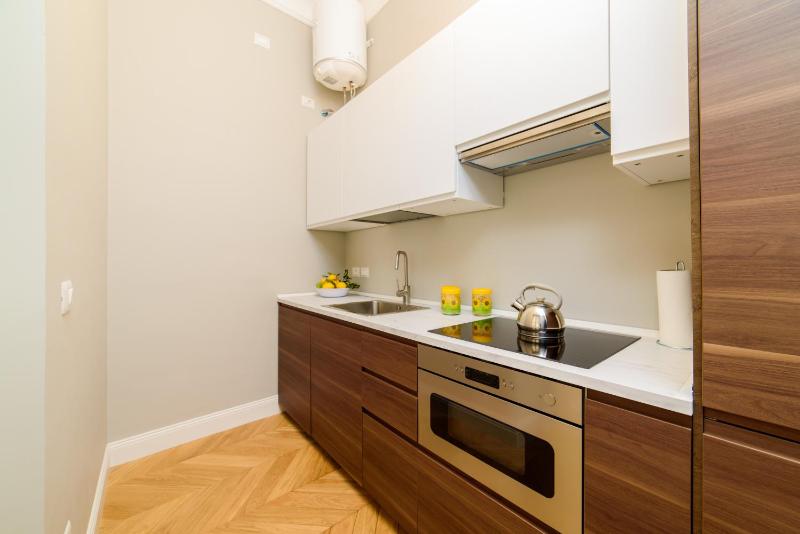 Sirenuse Home & Suites - image 33