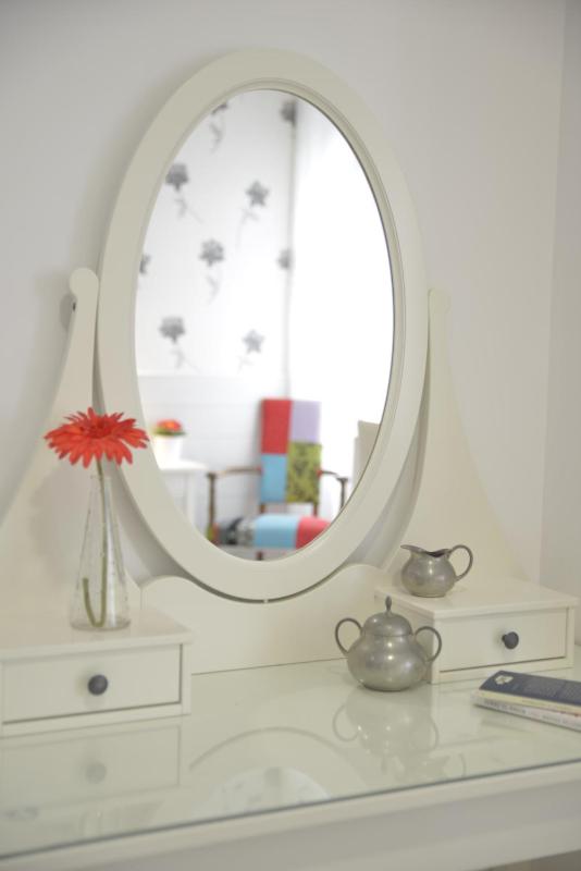 Superior King or Twin Room image 4