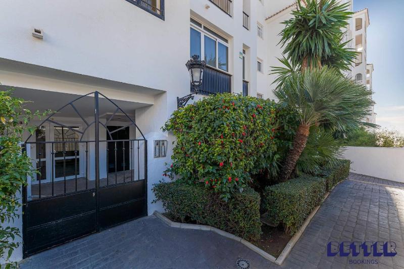 Premium 3BR w Seaviews Close to Port By Better Bookings - image 37