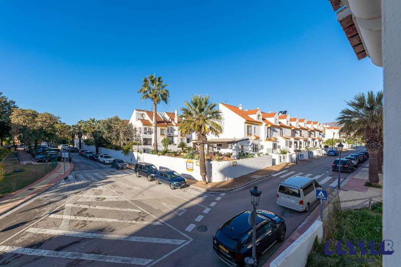 Premium 3BR w Seaviews Close to Port By Better Bookings - image 30