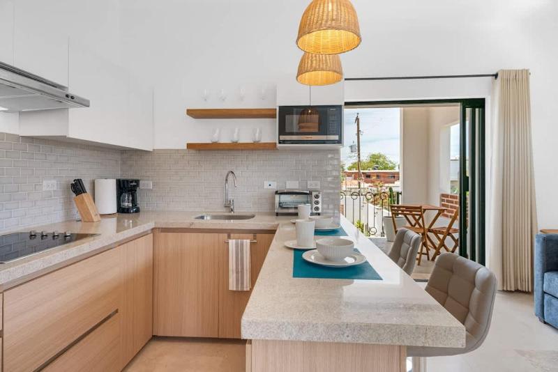 Pineda Studio 201 with Parking & Daily Cleaning - image 29