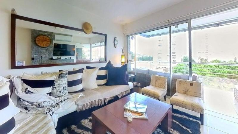 Espectacular apartamento en Parada 19 Playa Mansa 3 Dormitorios - image 17