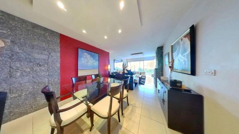 Espectacular apartamento en Parada 19 Playa Mansa 3 Dormitorios - image 12