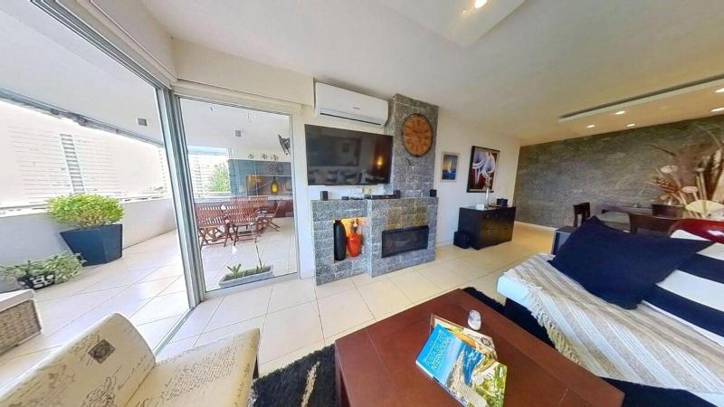 Espectacular apartamento en Parada 19 Playa Mansa 3 Dormitorios - image 26