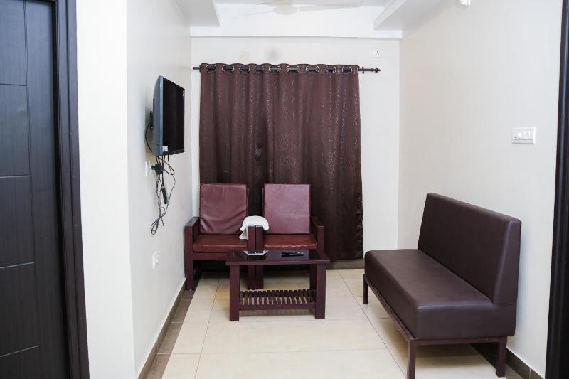 Gokulam suits guruvayur - image 2