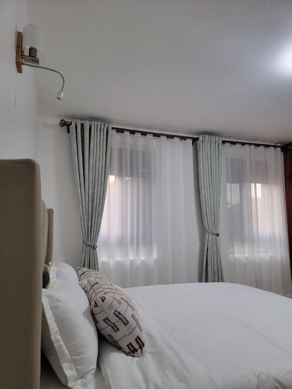 GEORGE SEECEE Suites Kiwatule - image 8