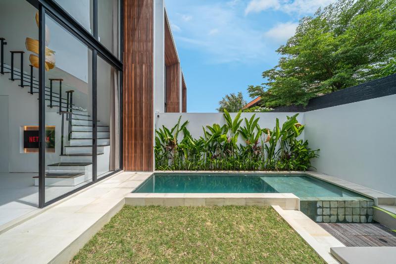 Hidden Elements - image 19