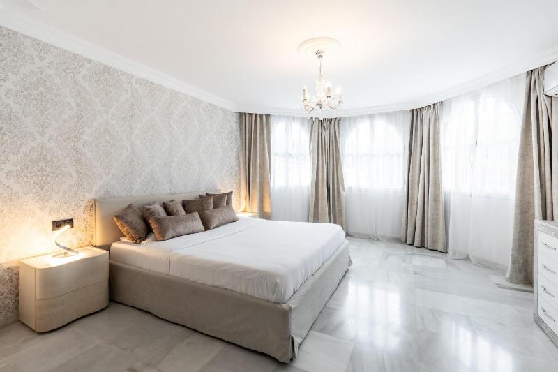 Palacio Suites Marbella - image 25