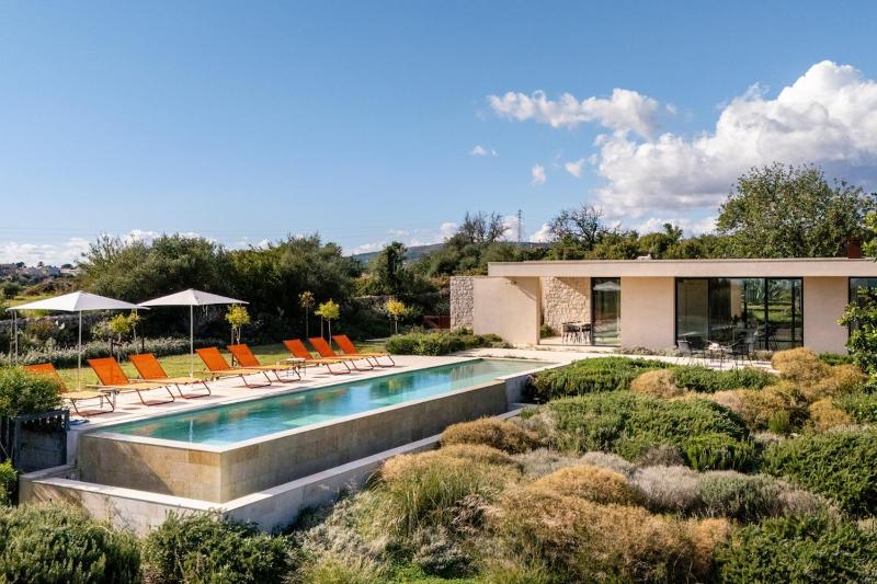 Villa Adesso - IsulaTravel - image 7