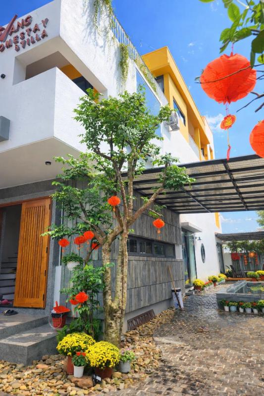 Nắng Homestay & Villa Huế - image 10