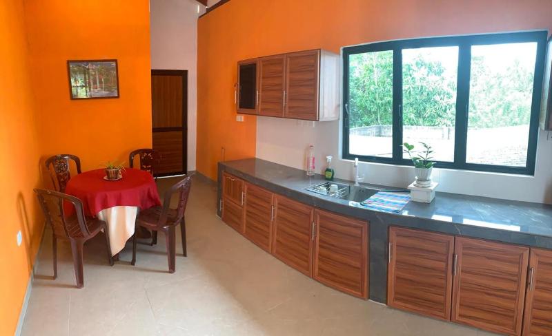 Hotel Surmount - image 9