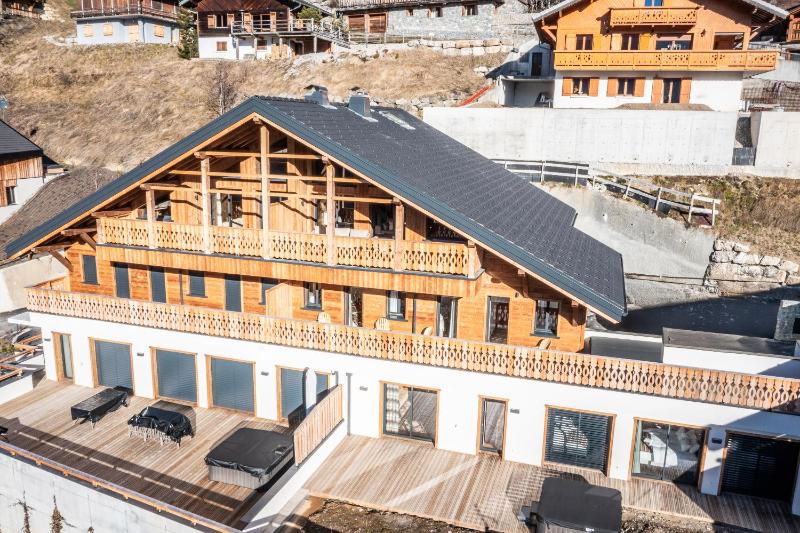 Apartment Danton Châtel - by EMERALD STAY - image 37