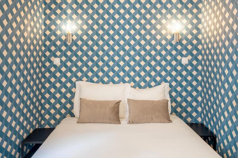 Boutique Apartment with Balcony in Bairro Alto - image 3