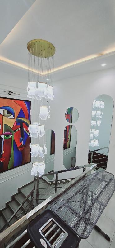Exclusive Four Bedroom Apartment Near the Beach Restaurant and Nightlife - image 6