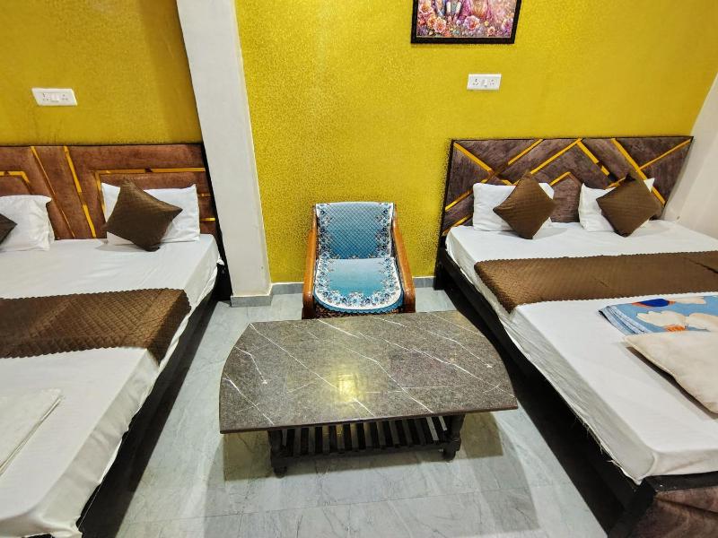 Shree laxmi homestay near kashi Vishwanath temple - image 4