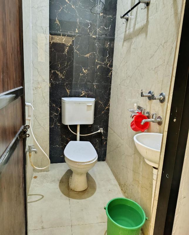 Shree laxmi homestay near kashi Vishwanath temple - image 5