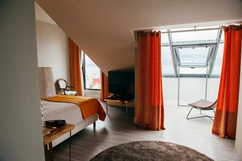 Hotel Art Santander - image 31
