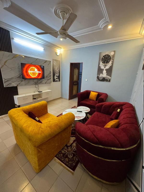 1 bedroom living room in Katre Yaar behind Bon Berger - image 1