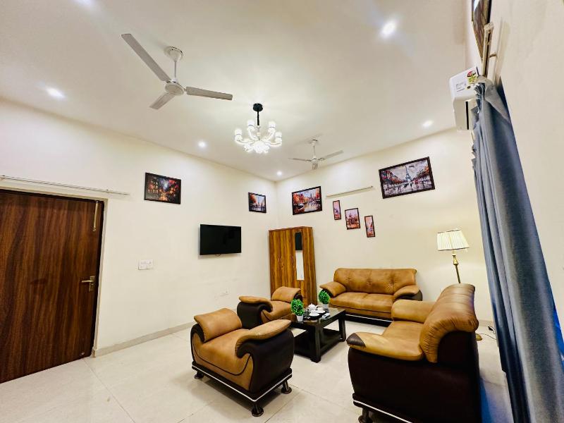 Hotel Oxygen Inn-Noida Sector 51 - image 13