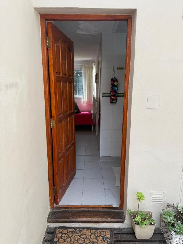 Departamento en barrio del golf moderno tranquilo y arbolado - image 17