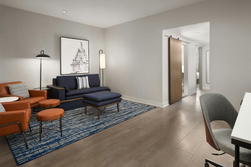 Courtyard by Marriott Philadelphia Downtown - image 16