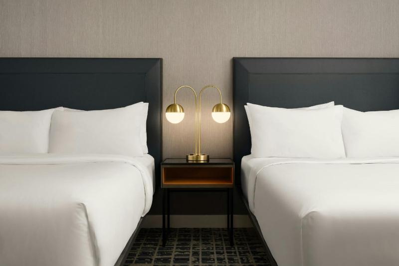 Courtyard by Marriott Philadelphia Downtown - image 3