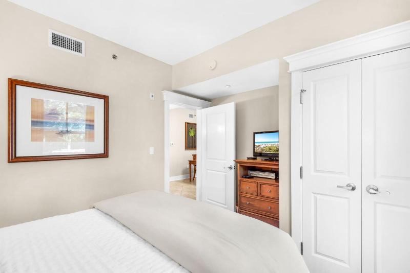 Lasata Grand Sandestin Resort at Baytowne Warf Pool Beach & Shuttle Access - image 37