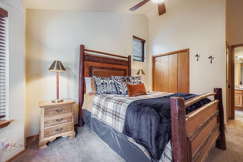 Village Point 120 townhouse - image 12