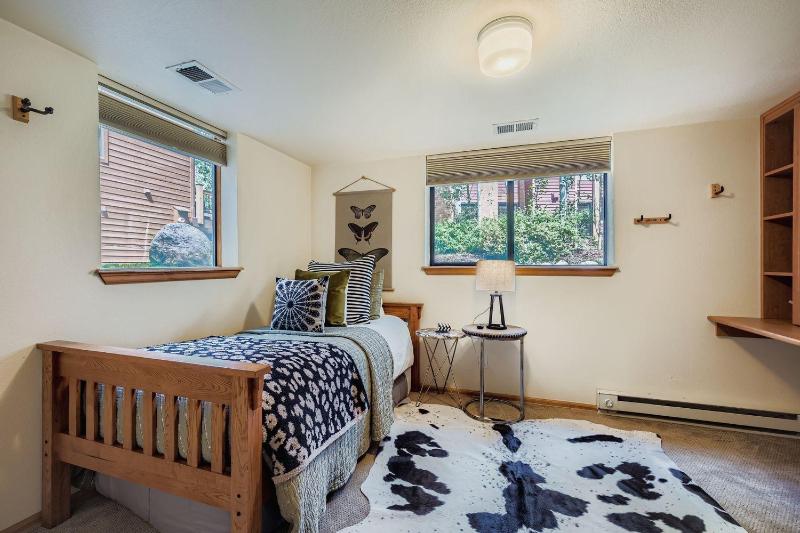 Village Point 120 townhouse - image 23
