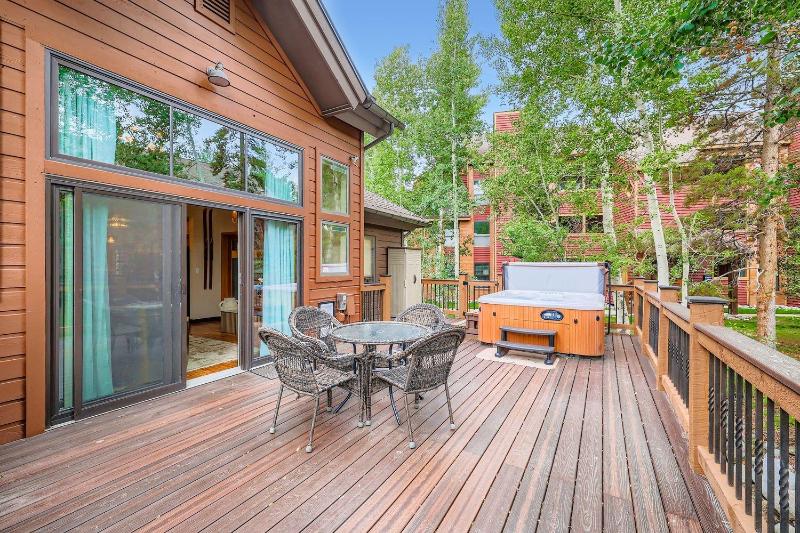 Village Point 120 townhouse - image 30