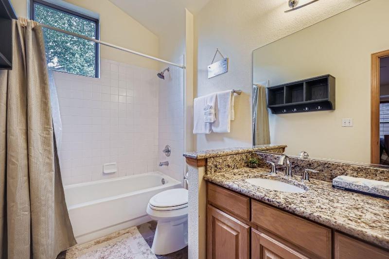 Village Point 120 townhouse - image 27