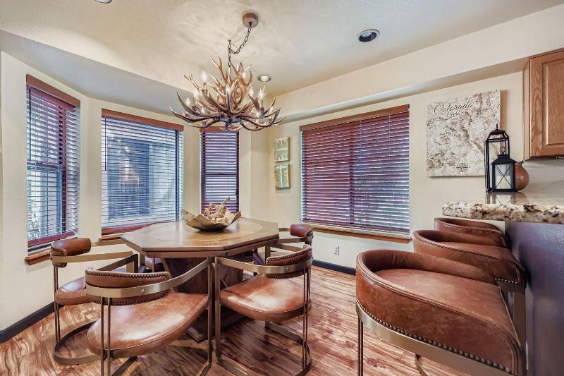 Village Point 120 townhouse - image 16