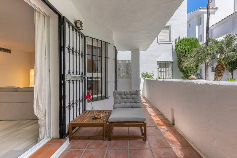 The Scandi-Aries Studio Luxury in Nueva Andalucia - image 9