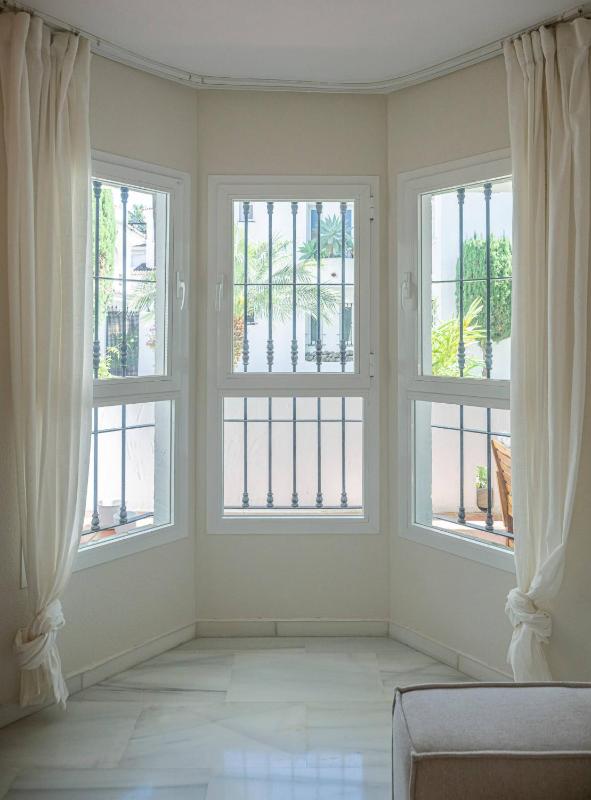 The Scandi-Aries Studio Luxury in Nueva Andalucia - image 2