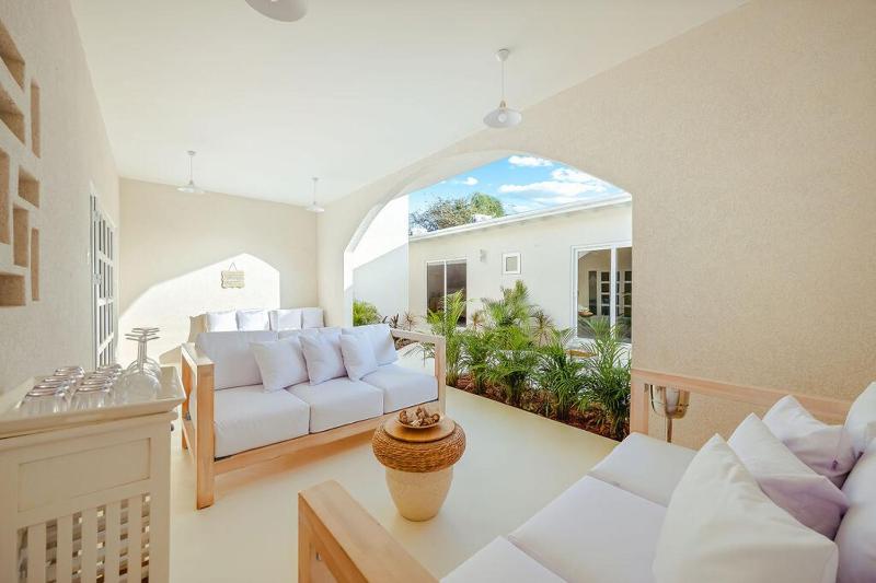 Soulful Escape Spacious 5BR Villa by Bocobay - image 40