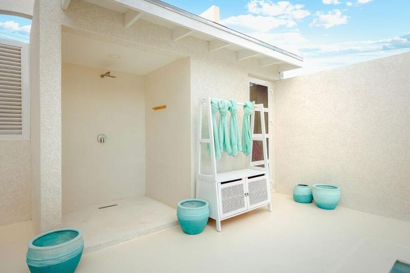 Soulful Escape Spacious 5BR Villa by Bocobay - image 46