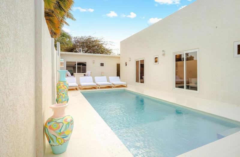 Soulful Escape Spacious 5BR Villa by Bocobay - image 21