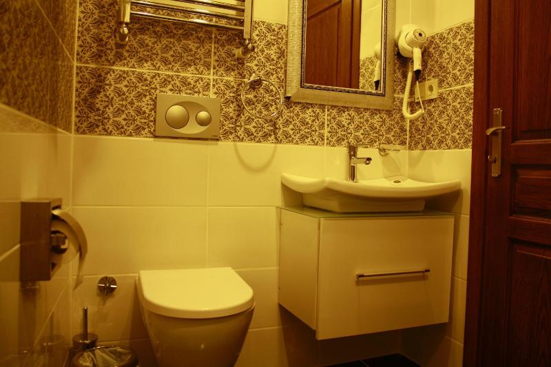 Suite with Balcony image 3