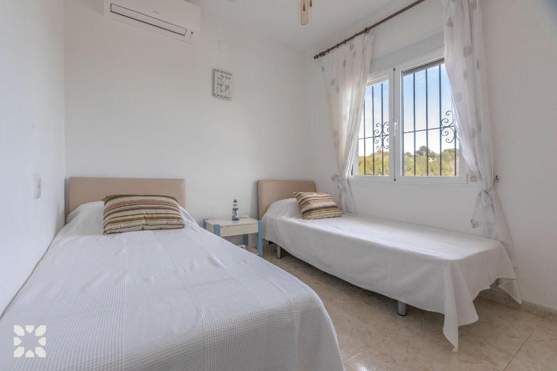 Villa Louise by Abahana Villas - image 15