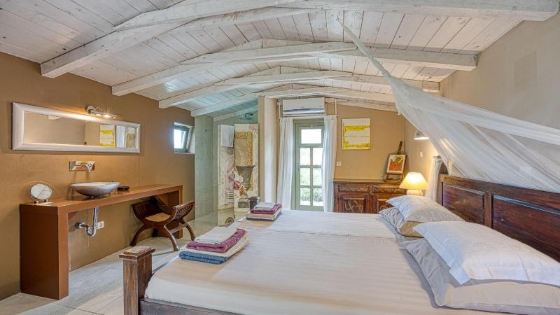 Villa Menta 2 by Villas Guide - image 6