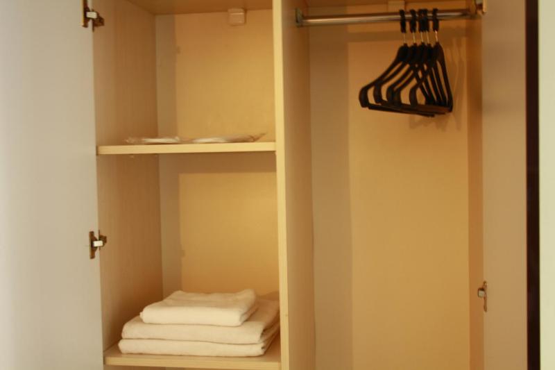 Budget Studio image 4