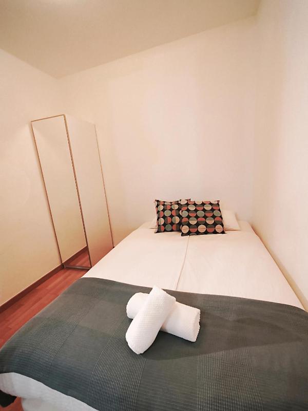 Apartment Poble Nou - image 8