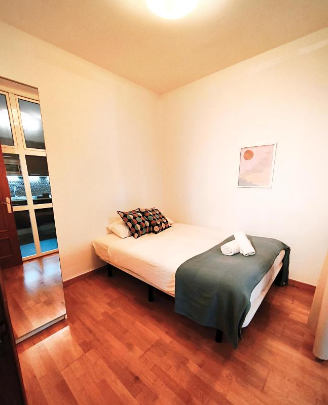 Apartment Poble Nou - image 3