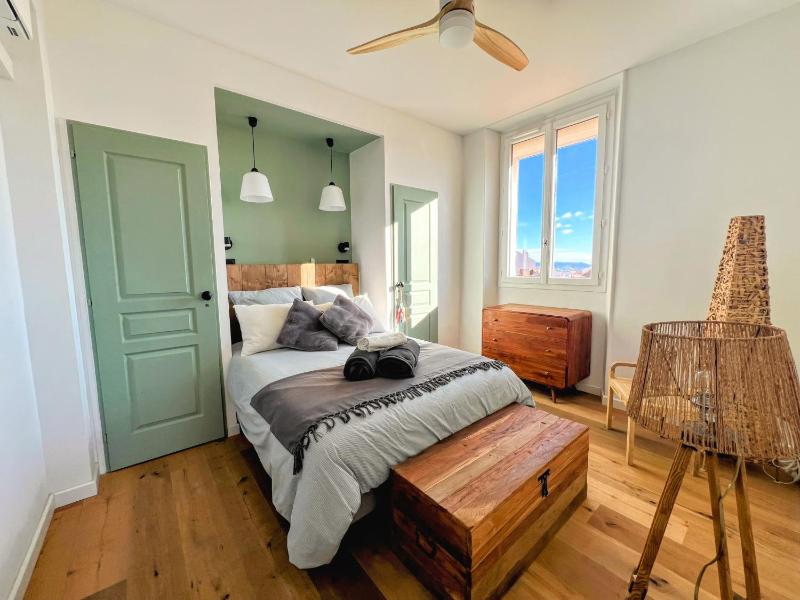 LE CASTEL Superbe appartement climatisé pour 4 personnes au centre ville de Hyères - image 27
