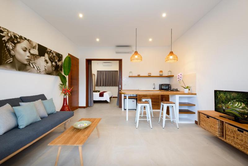 Echo Beach Villa and Apartment - image 16
